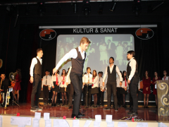 Evrensel Kolej